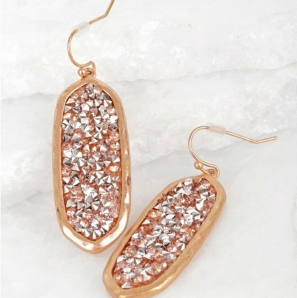 HP!! LAST ONE!! Rose & Gold Glitter Stone Earrings - Picture 3 of 4